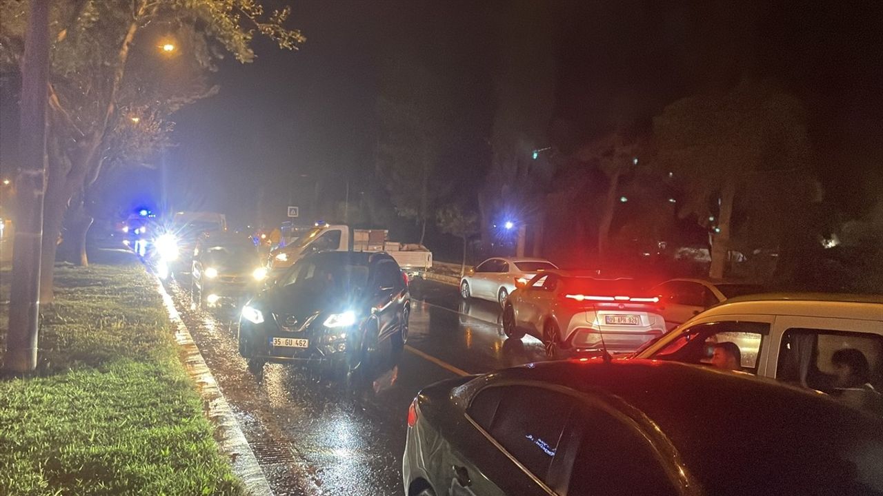 İzmir ve Aydın'da Fırtına ve Sağanak Hayatı Olumsuz Etkiledi