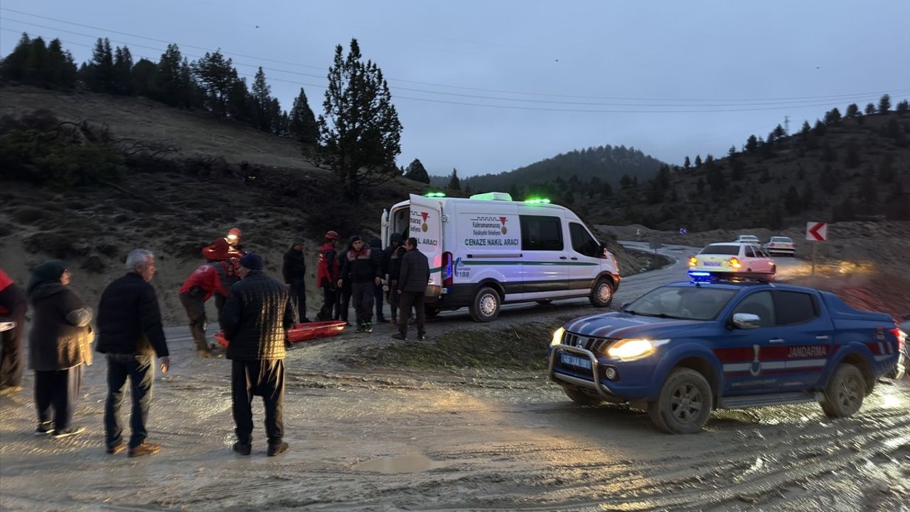 Kahramanmaraş'ta Kayalıklardan Düşen Genç Hayatını Kaybetti