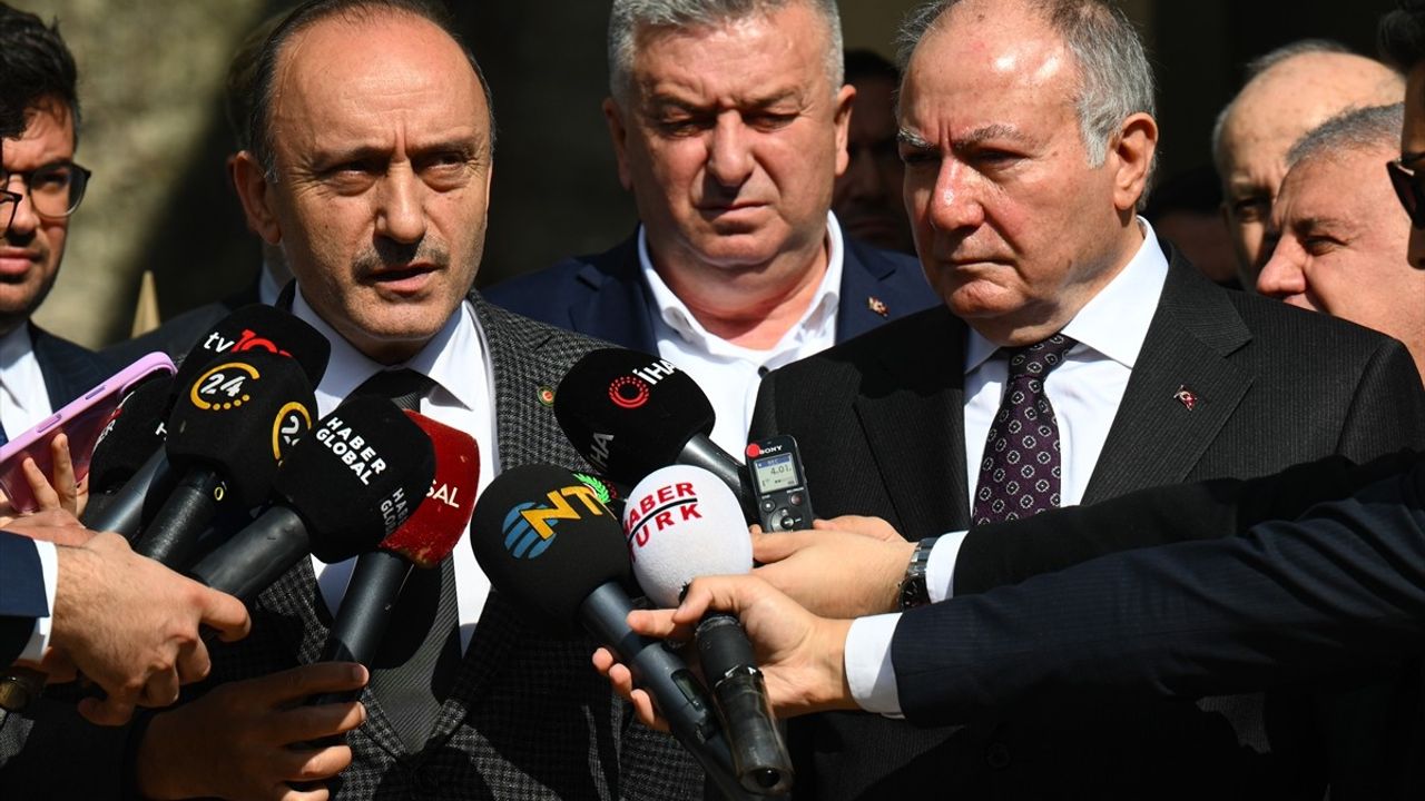 Kamu İşçileri İçin Sözleşme Görüşmeleri Başladı