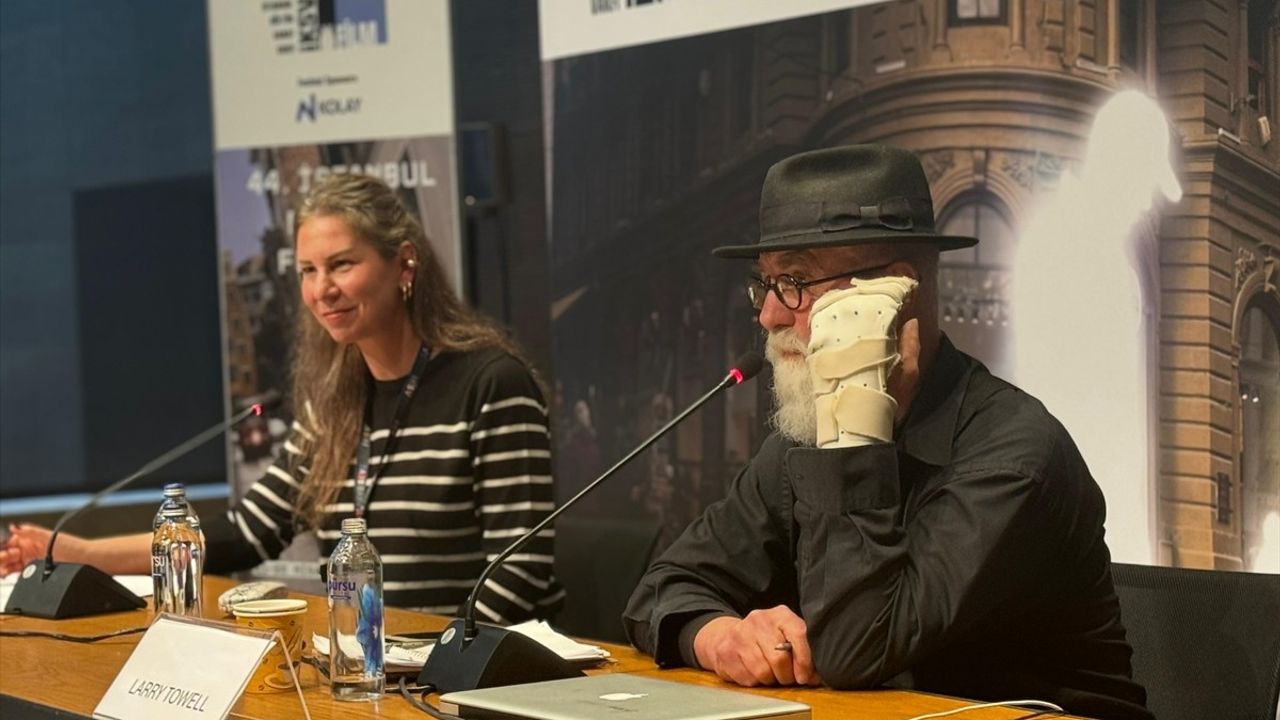 Kanadalı Fotoğraf Sanatçısı Larry Towell, 44. İstanbul Film Festivali'nde Görüşlerini Paylaştı