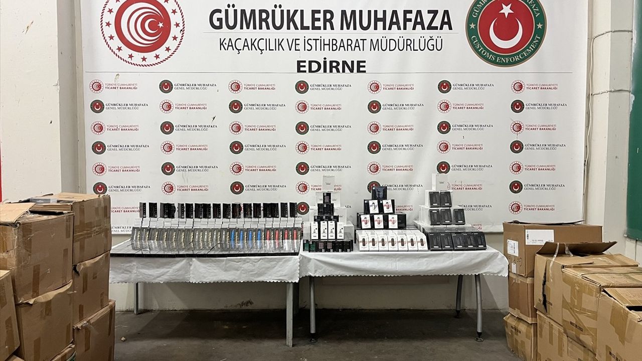 Kapıkule Sınır Kapısı'nda 46 Bin 761 Elektronik Sigara ve Yasaklı Kimyasallar Ele Geçirildi