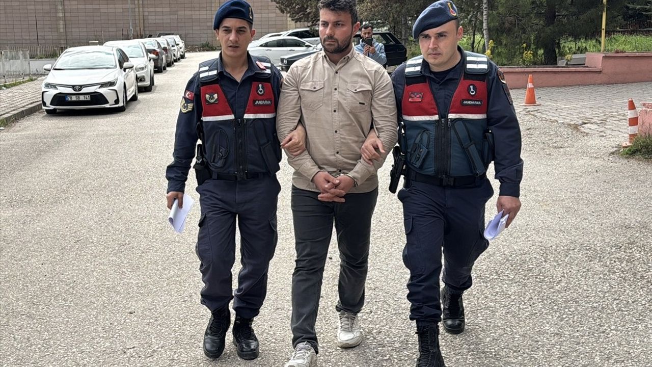 Karabük'teki Feci Trafik Kazasında Tır Sürücüsü Tutuklandı