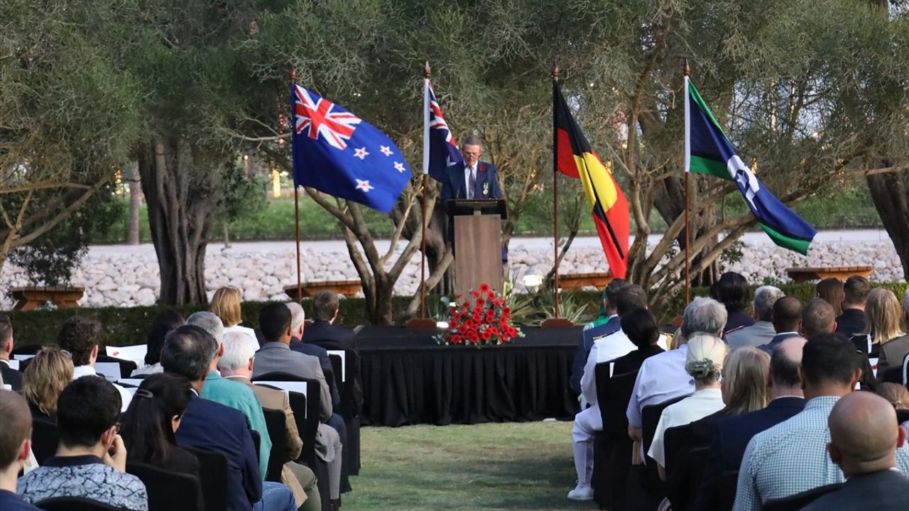 Katar'da Anzak Günü Anma Töreni: Cesaret ve Hatıra