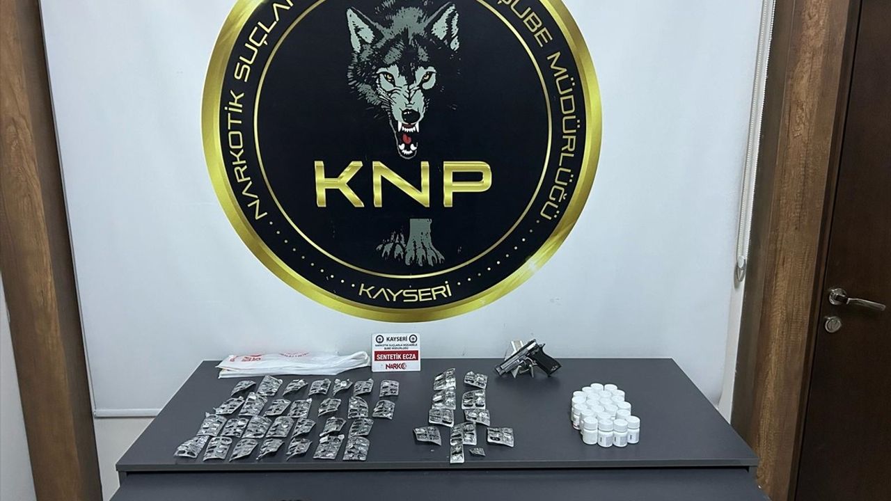 Kayseri'de Uyuşturucu Operasyonunda 3 Zanlı Yakalandı