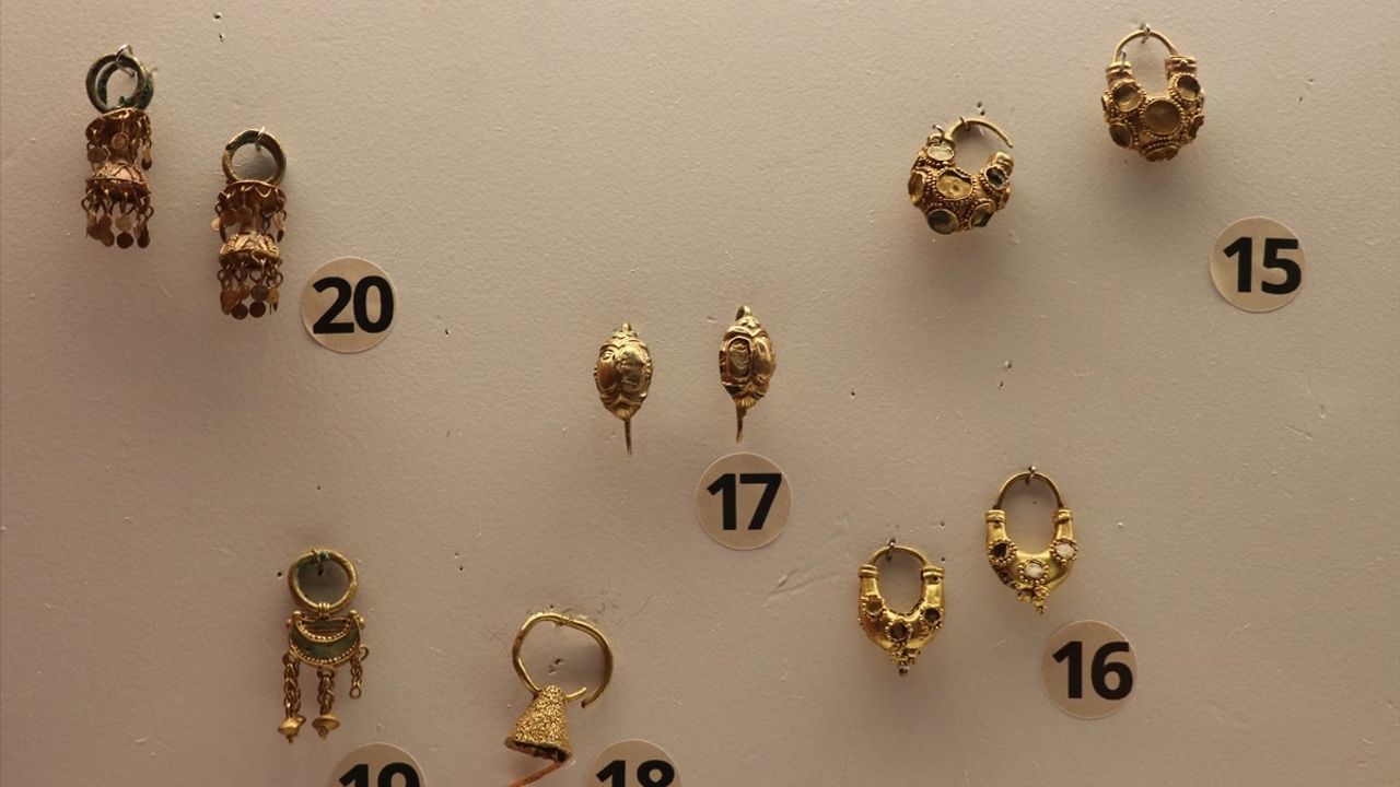 Kazakistan Milli Müzesi: Tarih ve Kültürel Zenginlik için Eşsiz Bir Durak