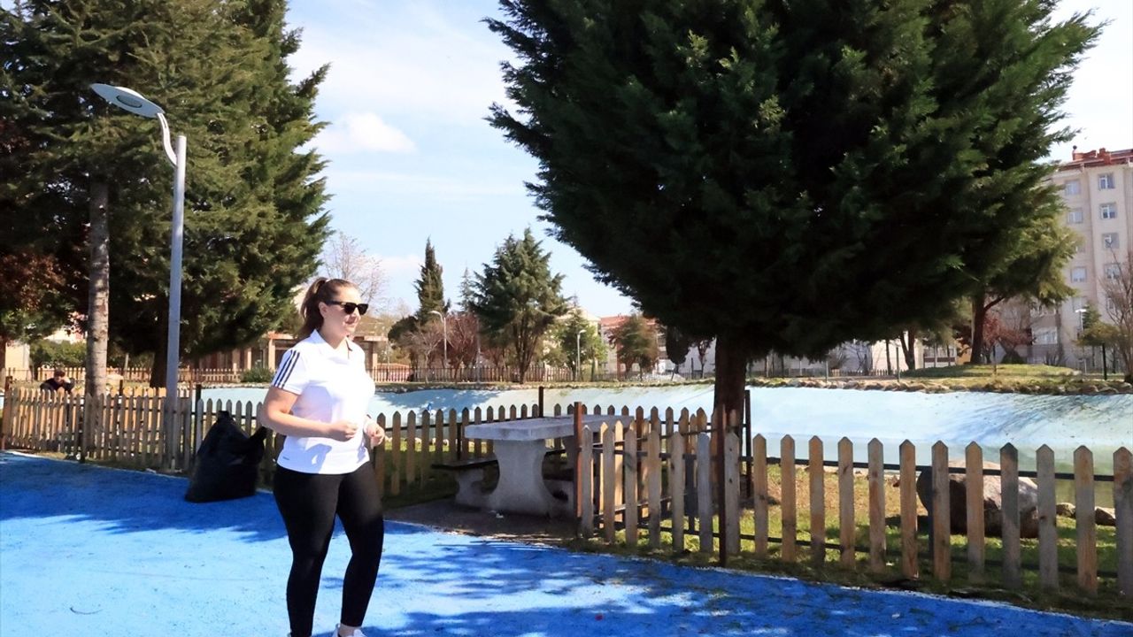Kemik İliği Bağışıyla Kanseri Yenen Kübra İmrak, Sağlıklı Yaşam Tarzını Sporla Sürdürüyor