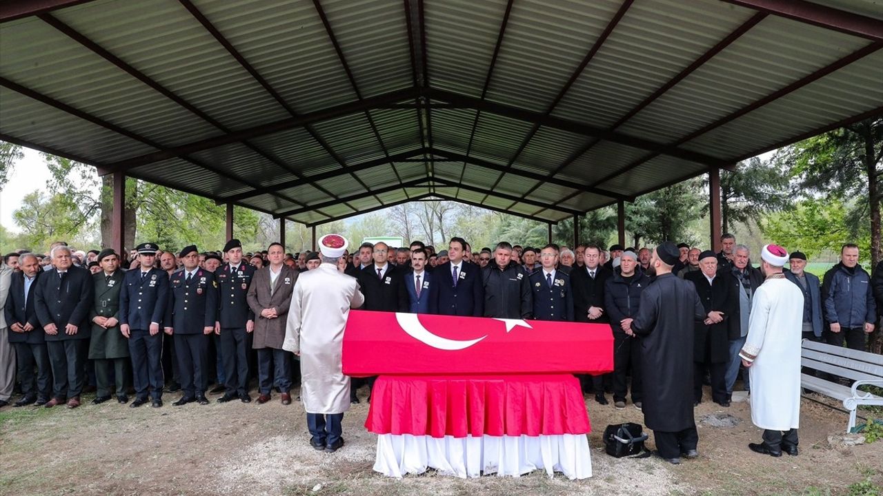 Kıbrıs Gazisi Mazlum Göçmez, Tokat'ta Son Yolculuğuna Uğurlandı
