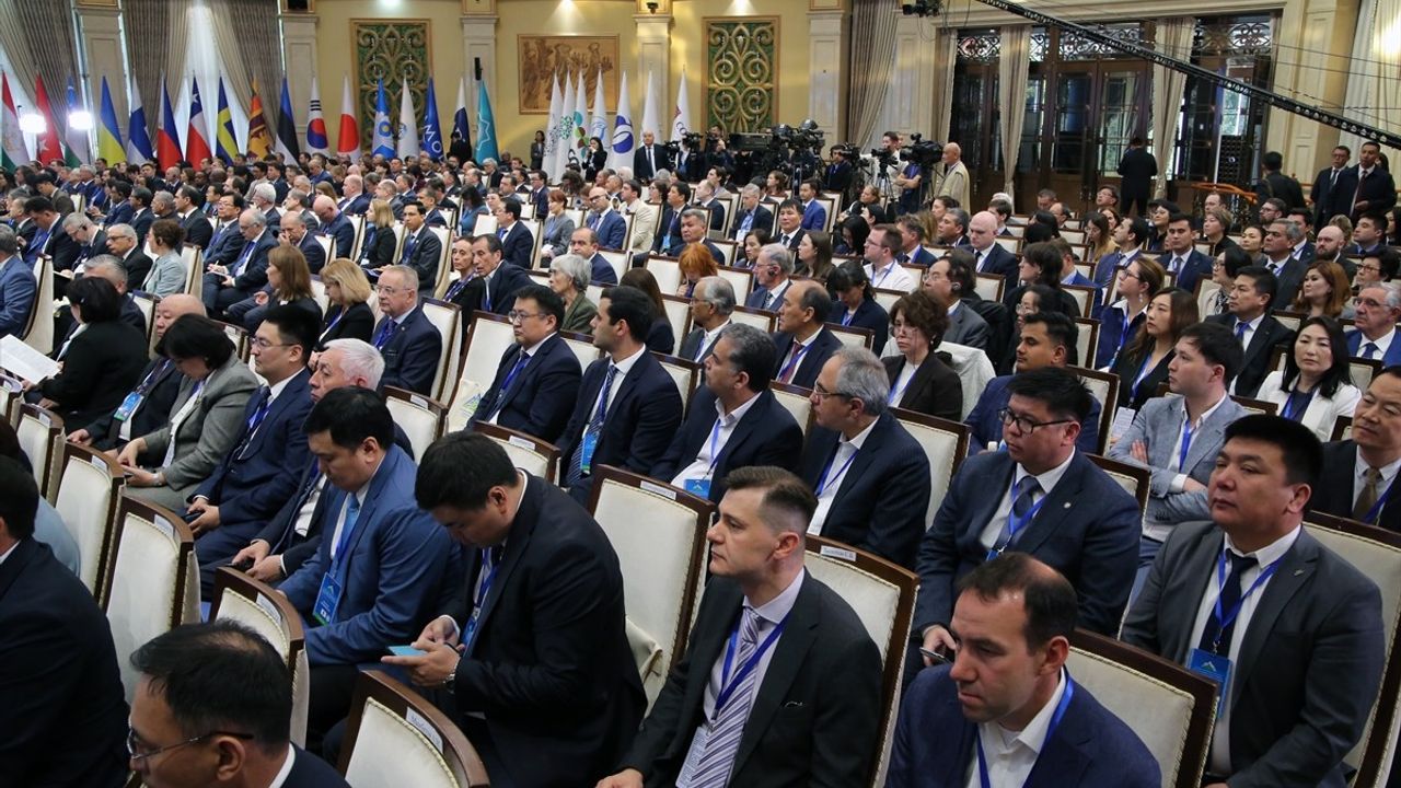 Kırgızistan'da Sürdürülebilir Kalkınma İçin Küresel Dağ Diyaloğu Konferansı