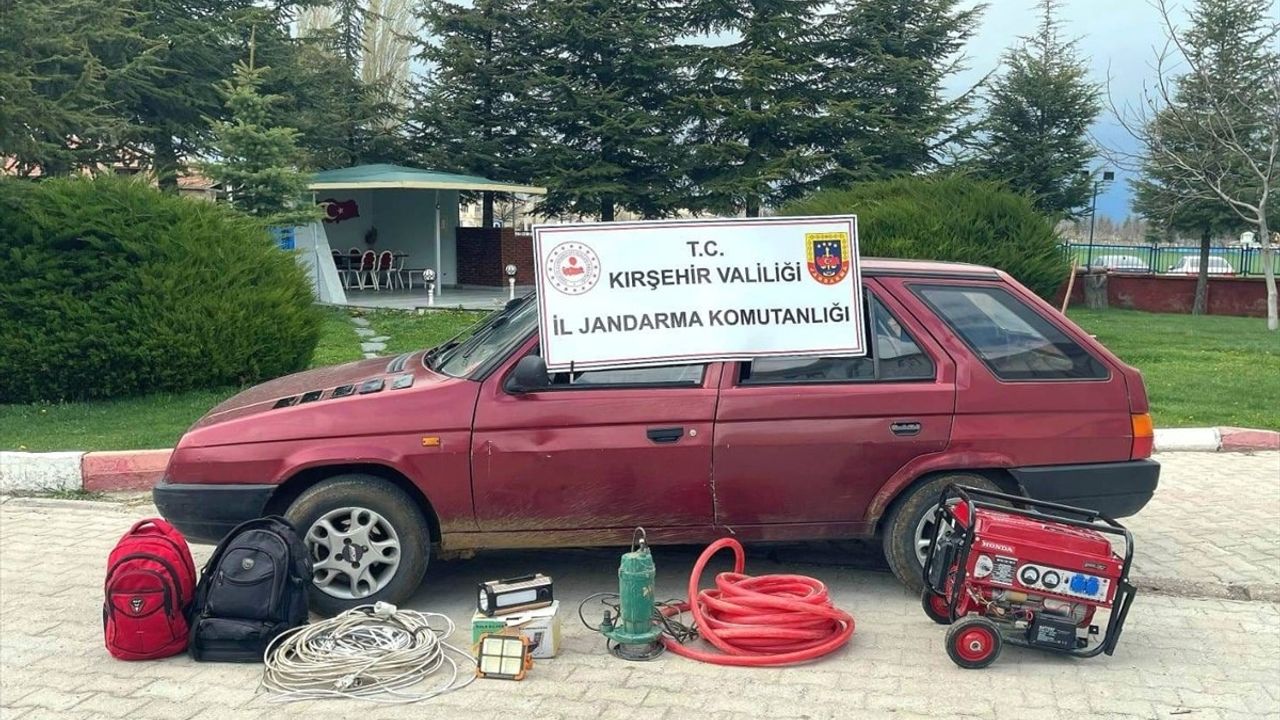 Kırşehir'de 7 Şüpheli Kaçak Kazıyla Suçüstü Yakalandı