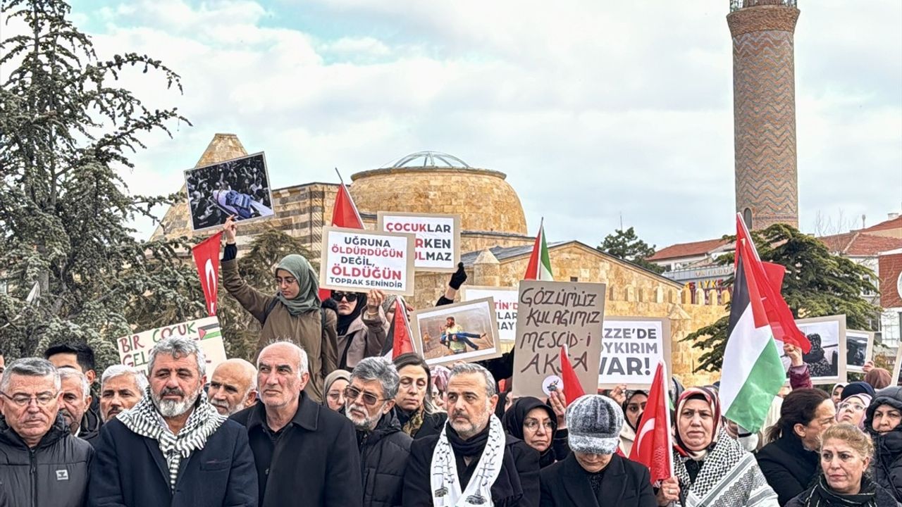 Kırşehir'de Gazze'ye Yönelik Saldırılara Protesto