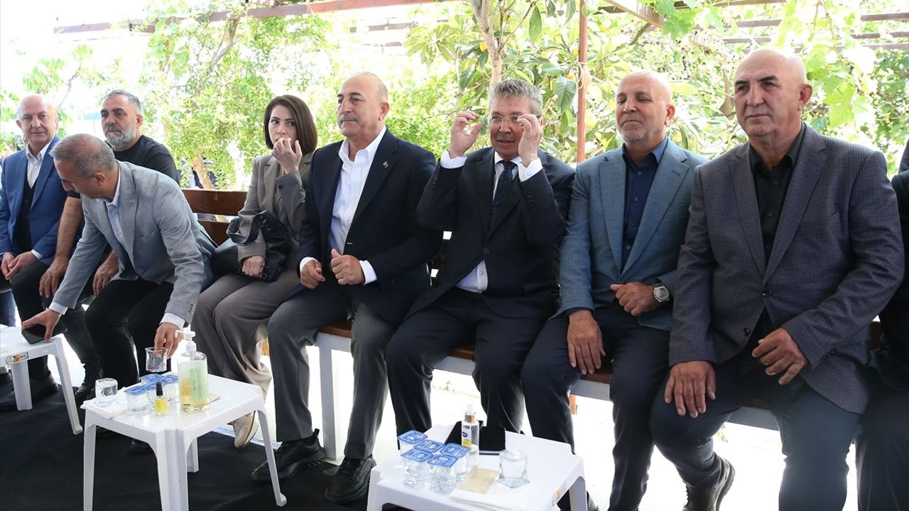 KKTC Başbakanı Üstel'den Mevlüt Çavuşoğlu'na Taziye Ziyareti