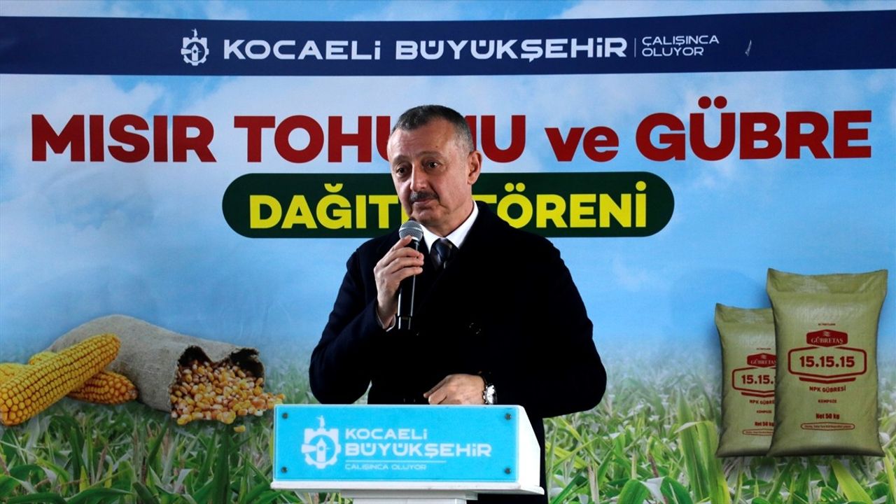 Kocaeli'de Çiftçilere Mısır Tohumu ve Gübre Desteği