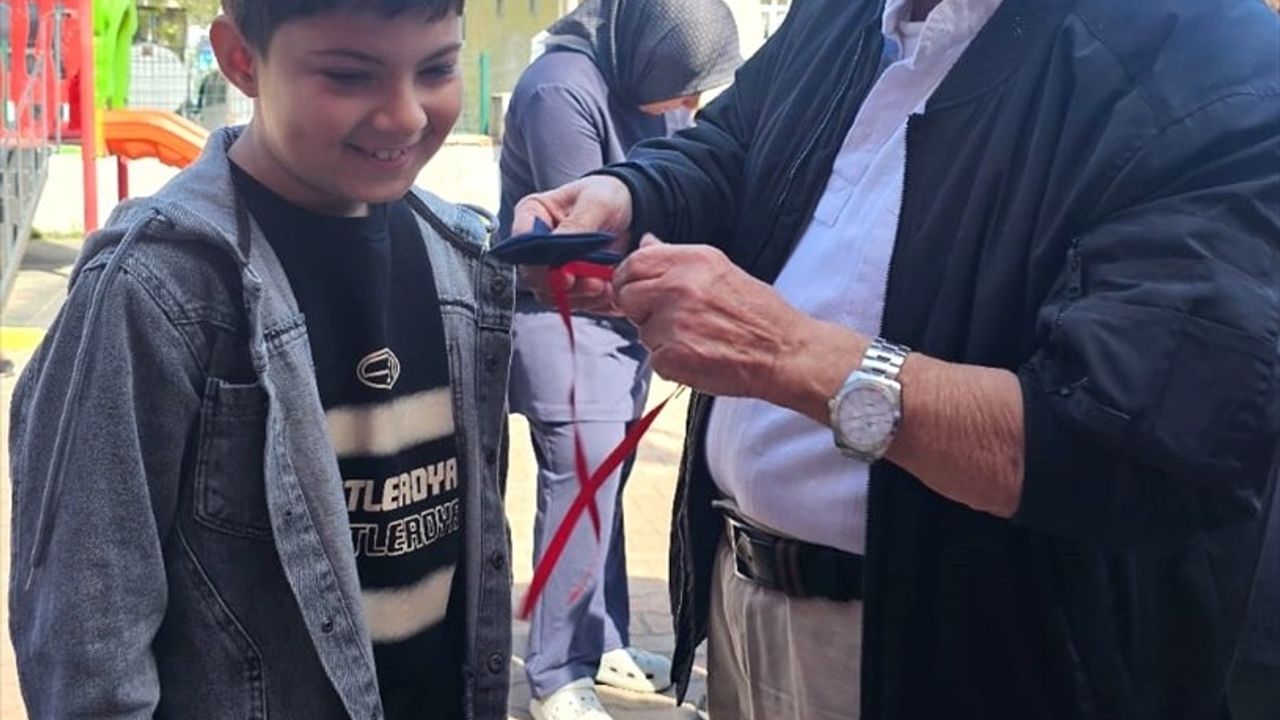 Kocaeli'de Huzurevi Sakinlerinden Anlamlı Ziyaret