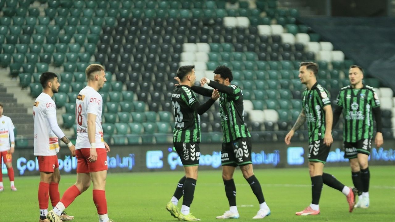 Kocaelispor, Trendyol 1. Lig'de Fitmens Gömlek Yeni Malatyaspor'u 7-1 Yenerek Şov Yaptı