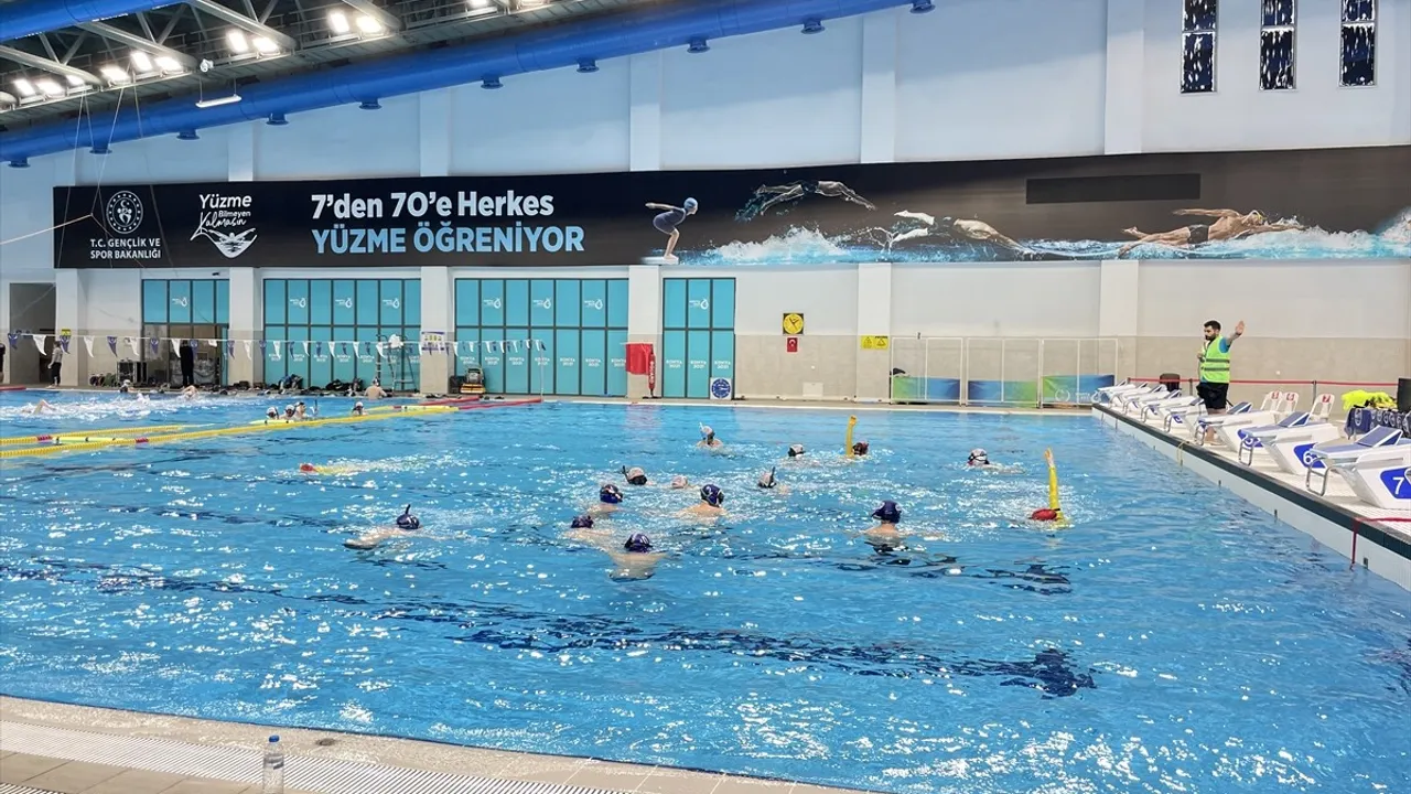 Konya'da Sualtı Hokeyi Türkiye Şampiyonası Heyecanı Başladı