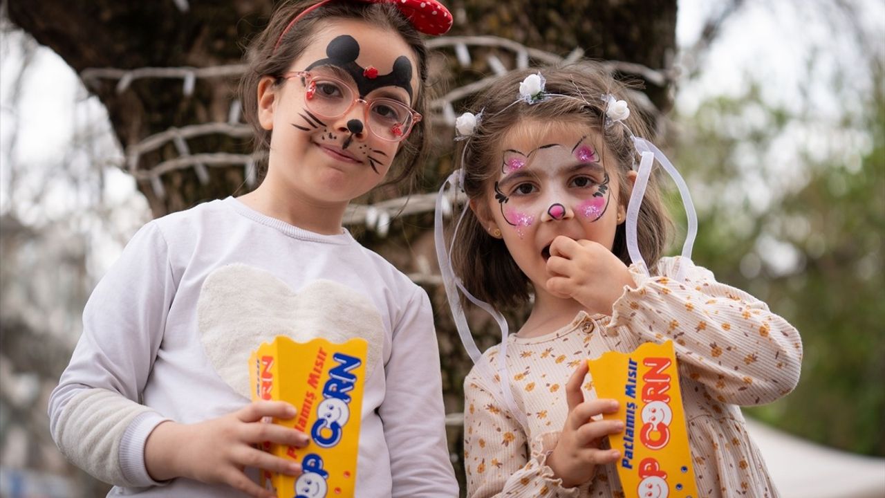 Küçük Hanımlar Küçük Beyler Festivali 'Mucizeler Diyarı' ile Başladı