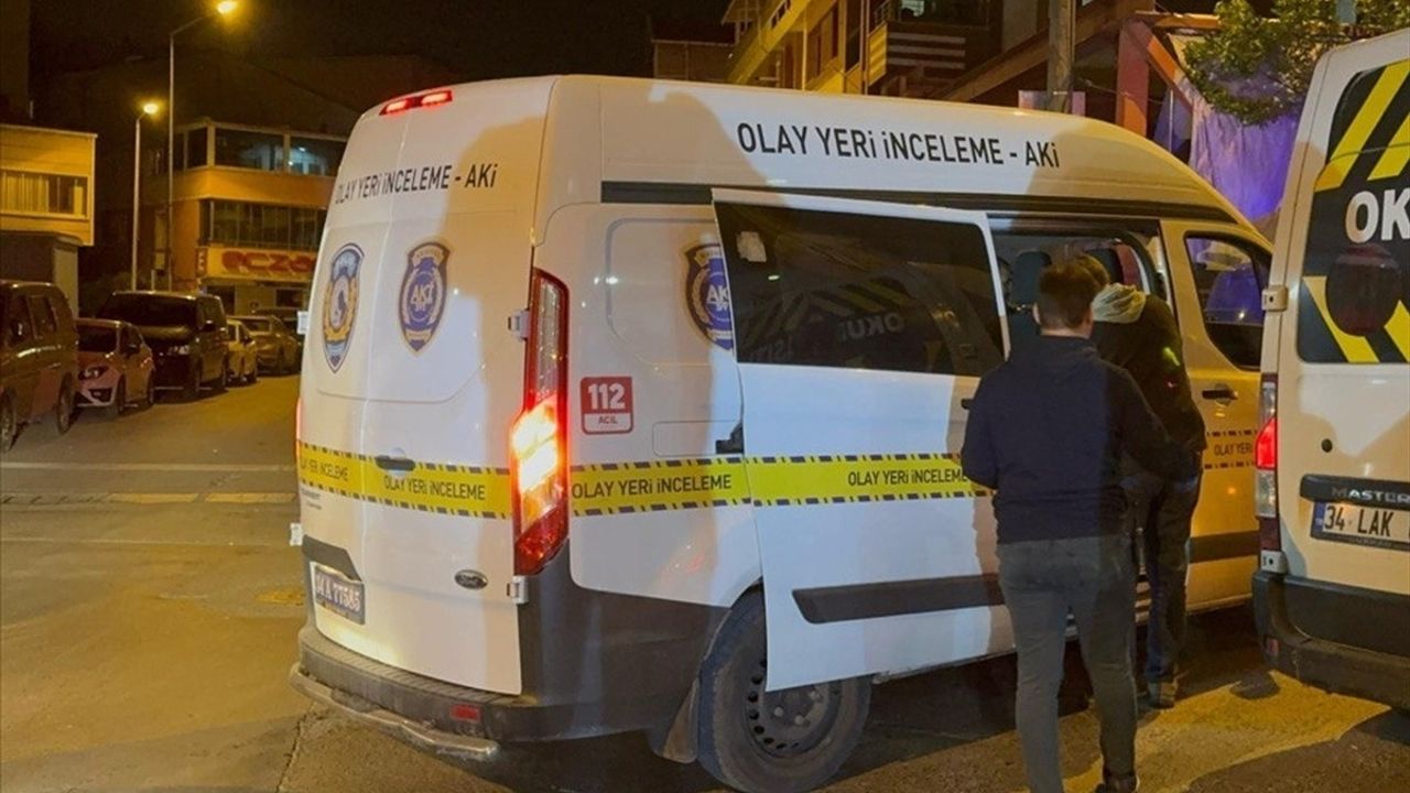 Küçükçekmece'de Motosiklet Tamircisine Silahlı Saldırı
