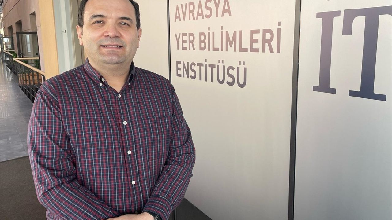 Kurak Alanlarda GES'ler Bitki Örtüsünü %137 Artırdı
