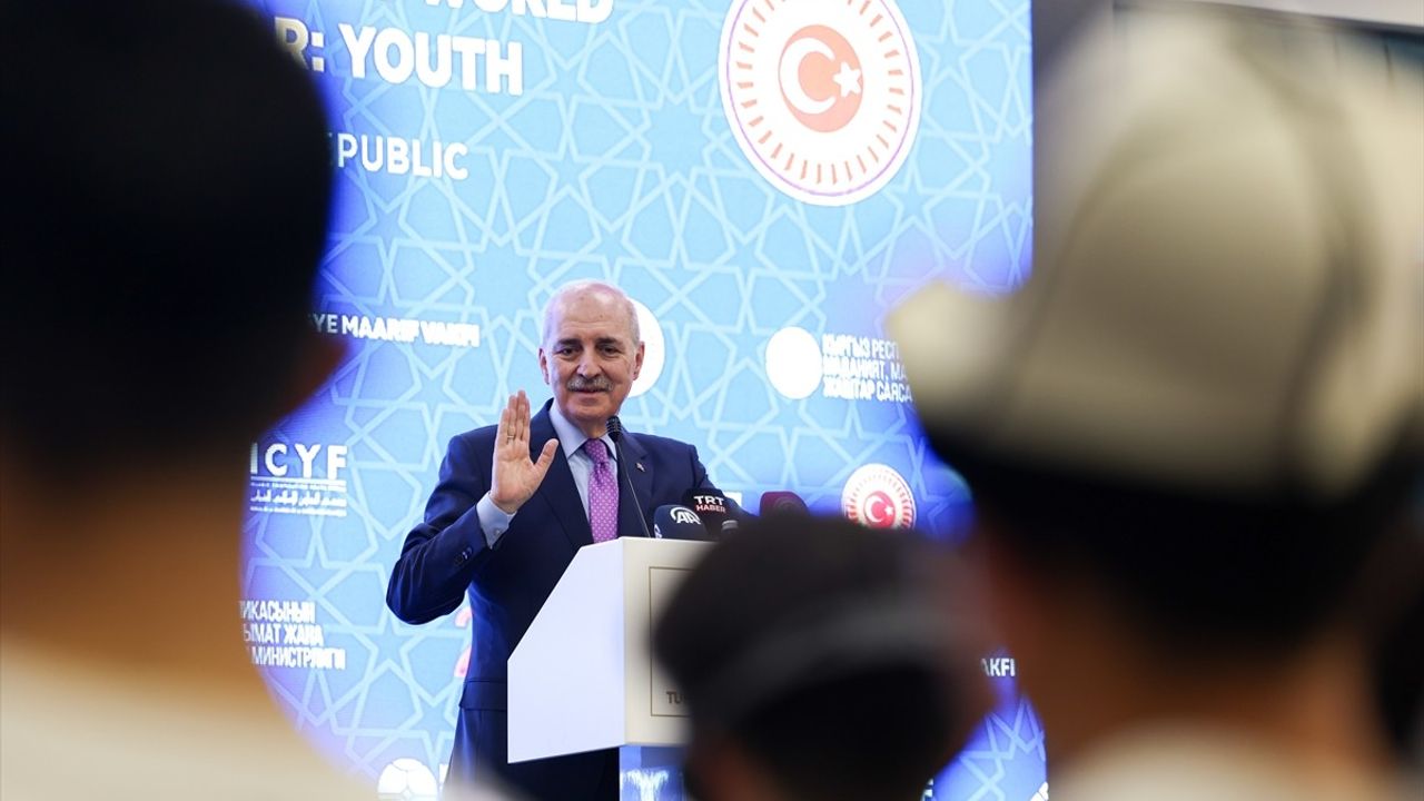 Kurtulmuş, Bişkek'te Türk Dünyasının Geleceğini Şekillendiren Gençleri Vurguladı