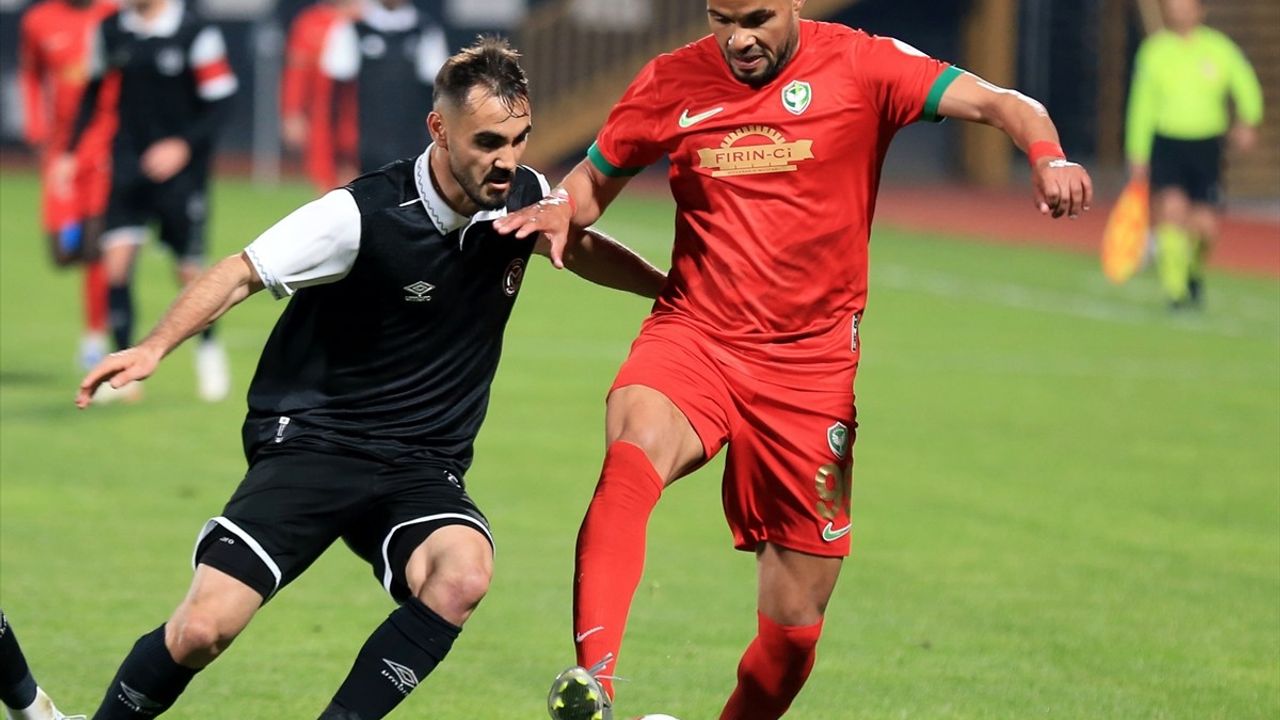 Manisa FK ve Amed Sportif Faaliyetler 2-2 Berabere Kaldı