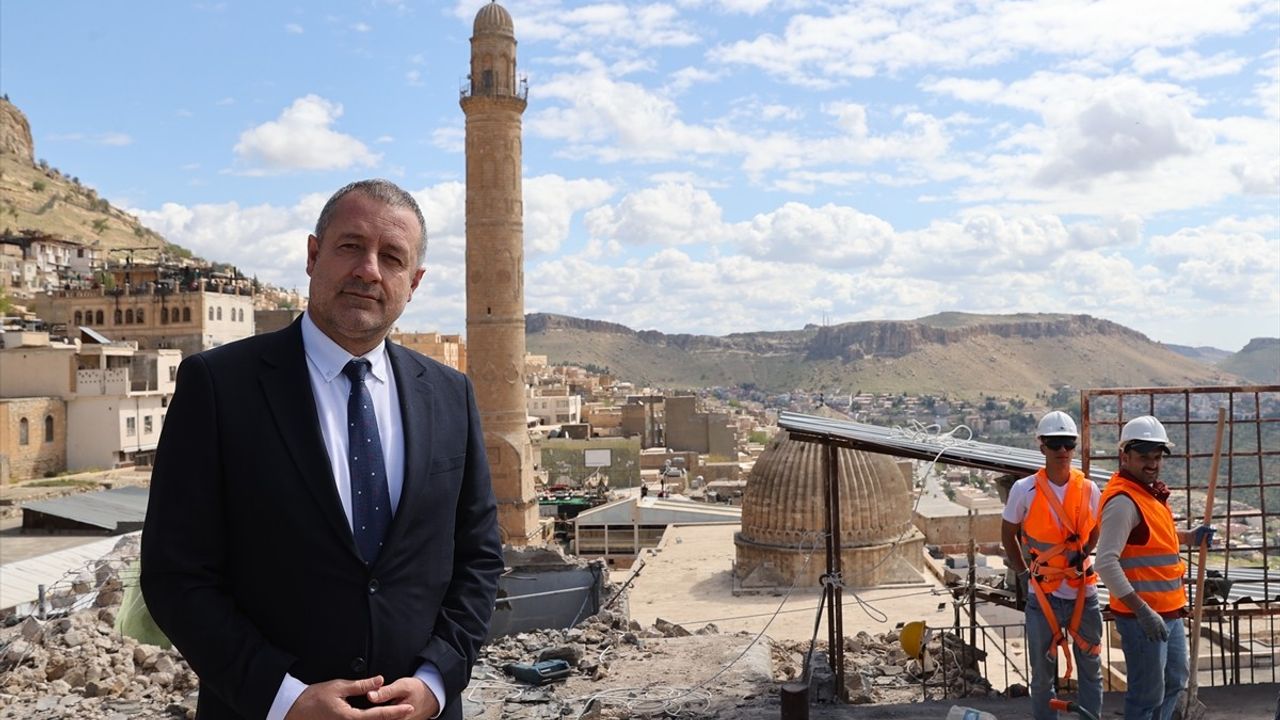 Mardin'de Betonarme Yapıların Yıkımına Yeniden Başlandı