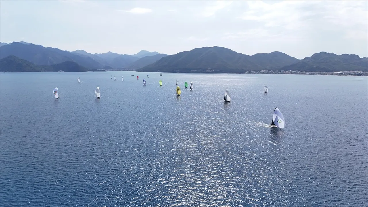 Marmaris'te Uluslararası Akdeniz Yat Şampiyonası Sürüyor