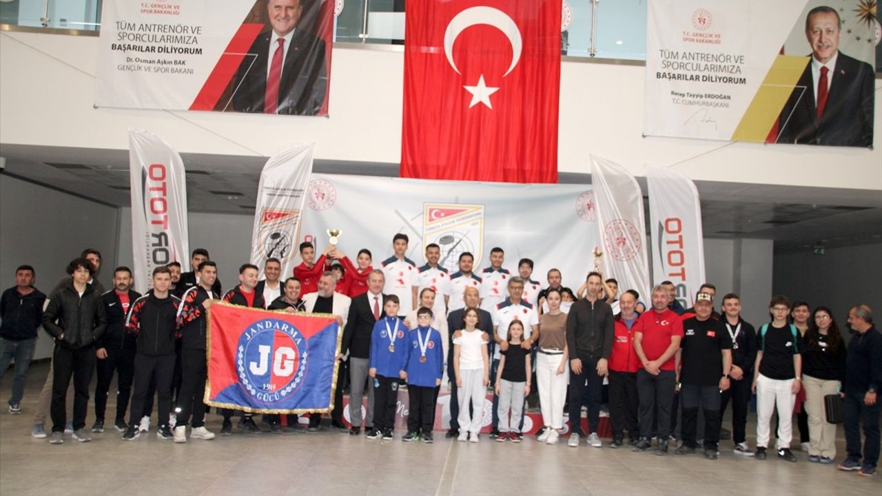 Mersin'de Havalı Silahlar Türkiye Şampiyonası Devam Ediyor