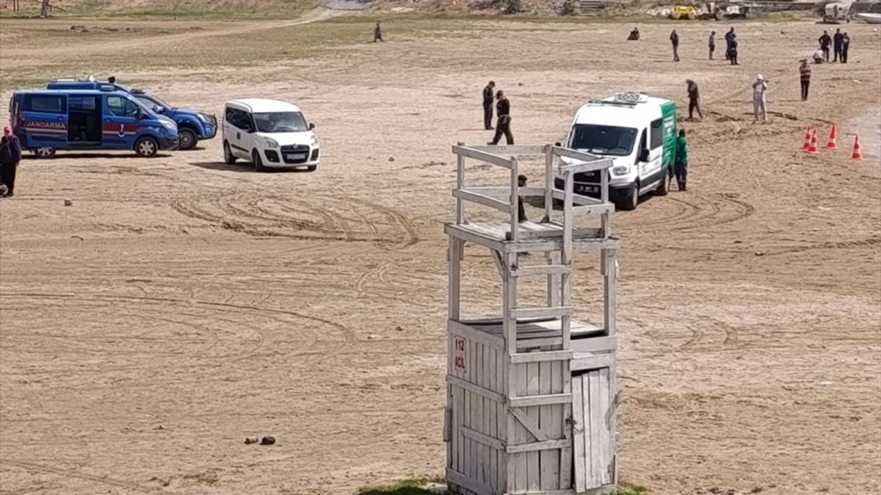 Mersin Sahilinde Emekli Uzman Çavuşun Cesedi Bulundu