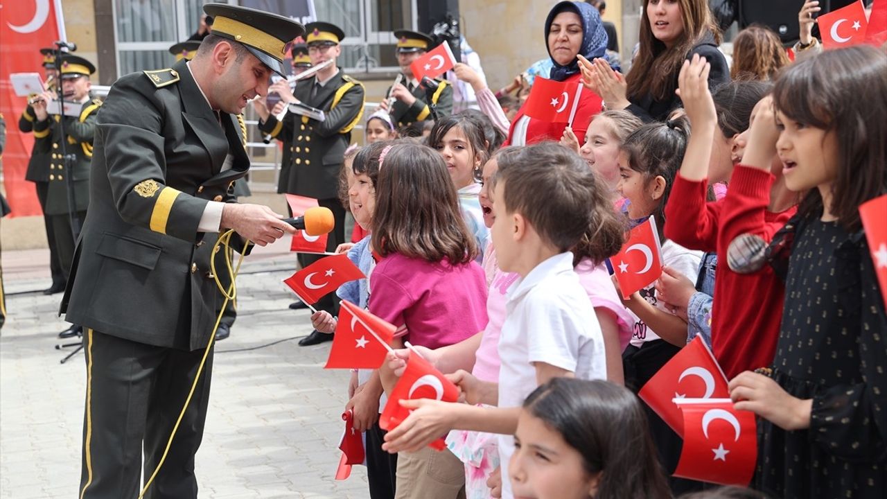 MSB Armoni Mızıkası, Ürgüp'te Çocuklarla Buluştu