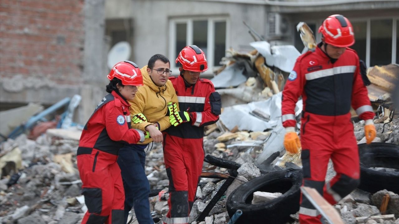 Muğla'da Deprem Tatbikatı: 75 Personel ve 19 Araçla Senaryo Gerçekleştirildi