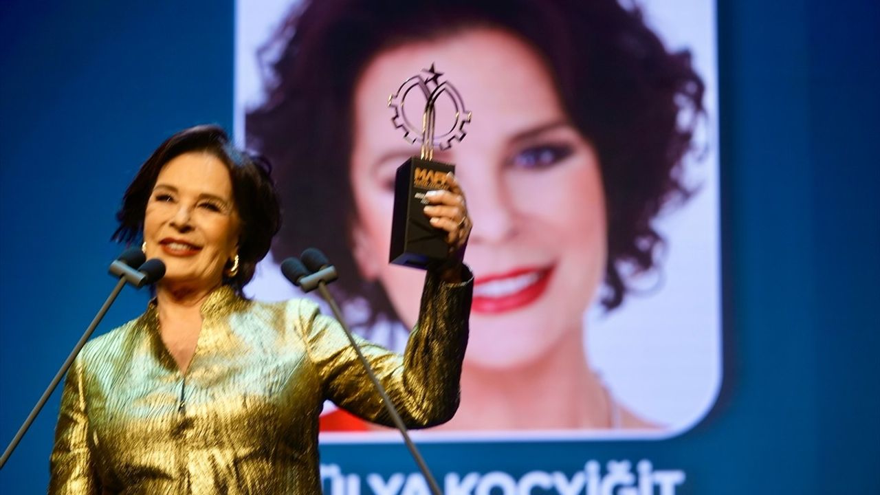 MÜSİAD Altın Çark Uluslararası Kısa Film Festivali'nin Gala Gecesi Coşku ile Kutlandı