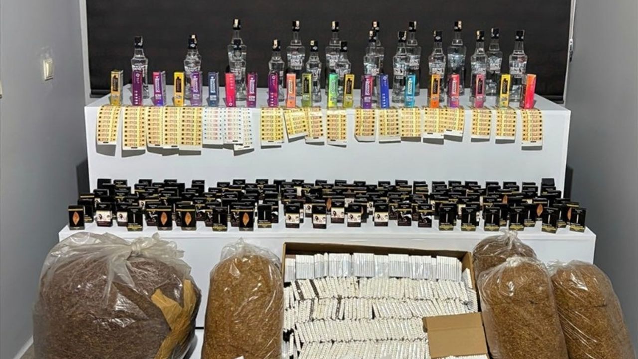 Niğde'de Kaçakçılık Operasyonunda 5 Zanlı Yakalandı