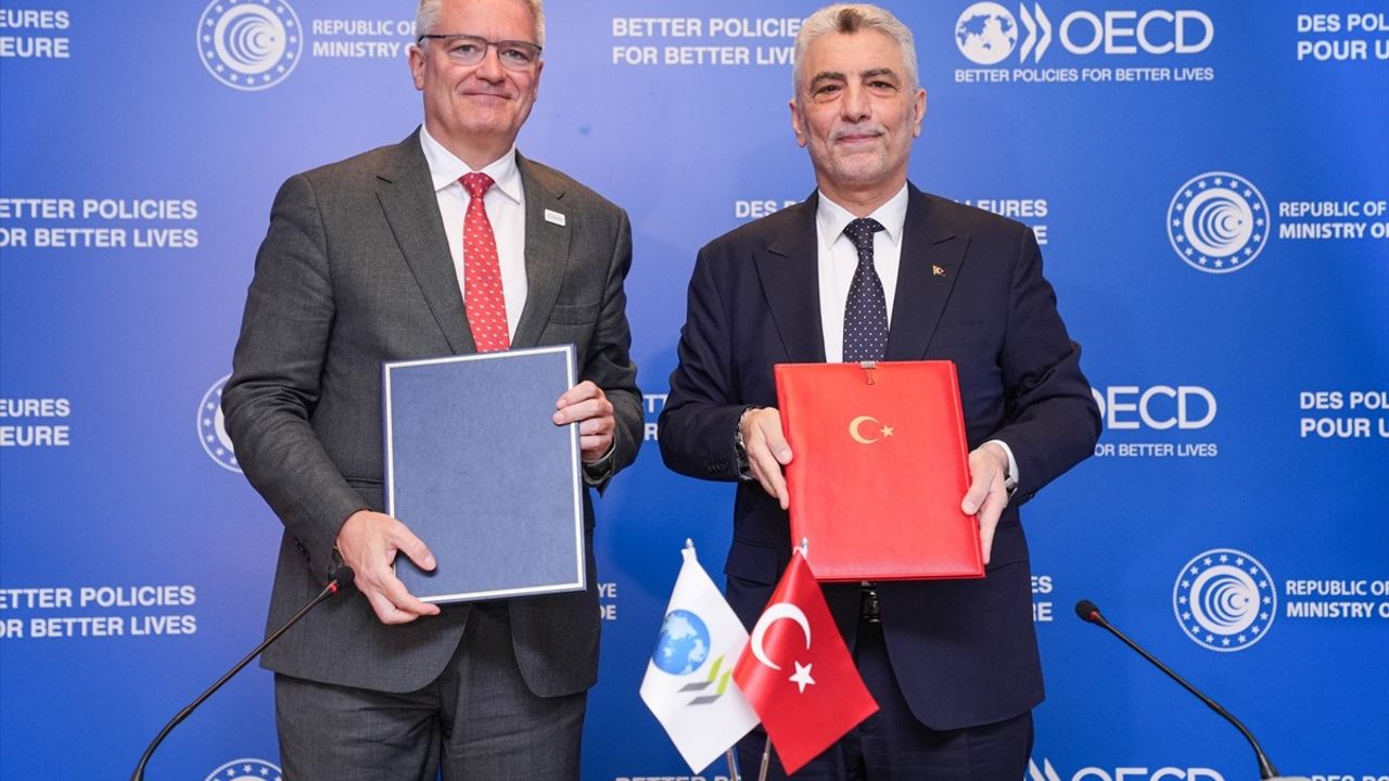 OECD'nin İstanbul Merkezinin Faaliyetleri İçin Protokol İmzalandı