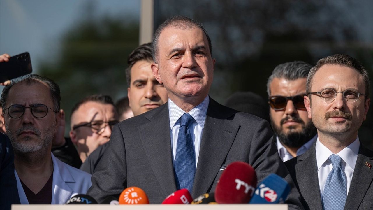 Ömer Çelik'ten Sırrı Süreyya Önder'e Geçmiş Olsun Ziyareti