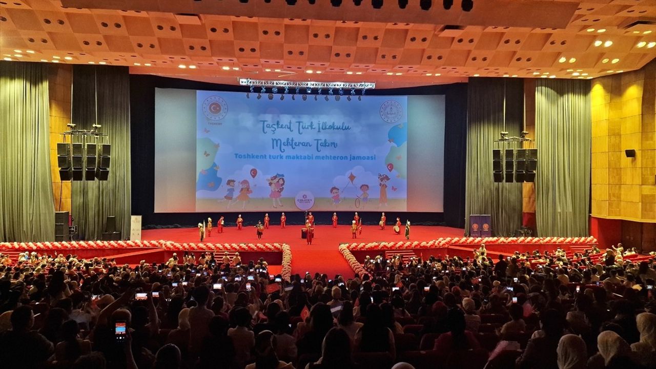 Özbekistan'da 23 Nisan Ulusal Egemenlik ve Çocuk Bayramı Coşkuyla Kutlandı