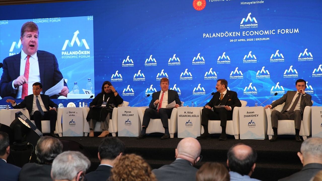 Palandöken Ekonomi Forumu Devam Ediyor: Erzurum’un Geleceği Davos Olabilir