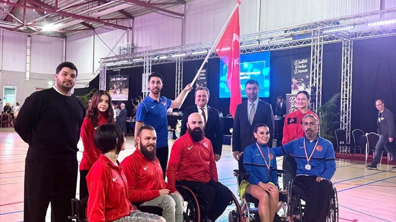 Para Dans Milli Takımı Hollanda'dan 11 Madalya ile Döndü