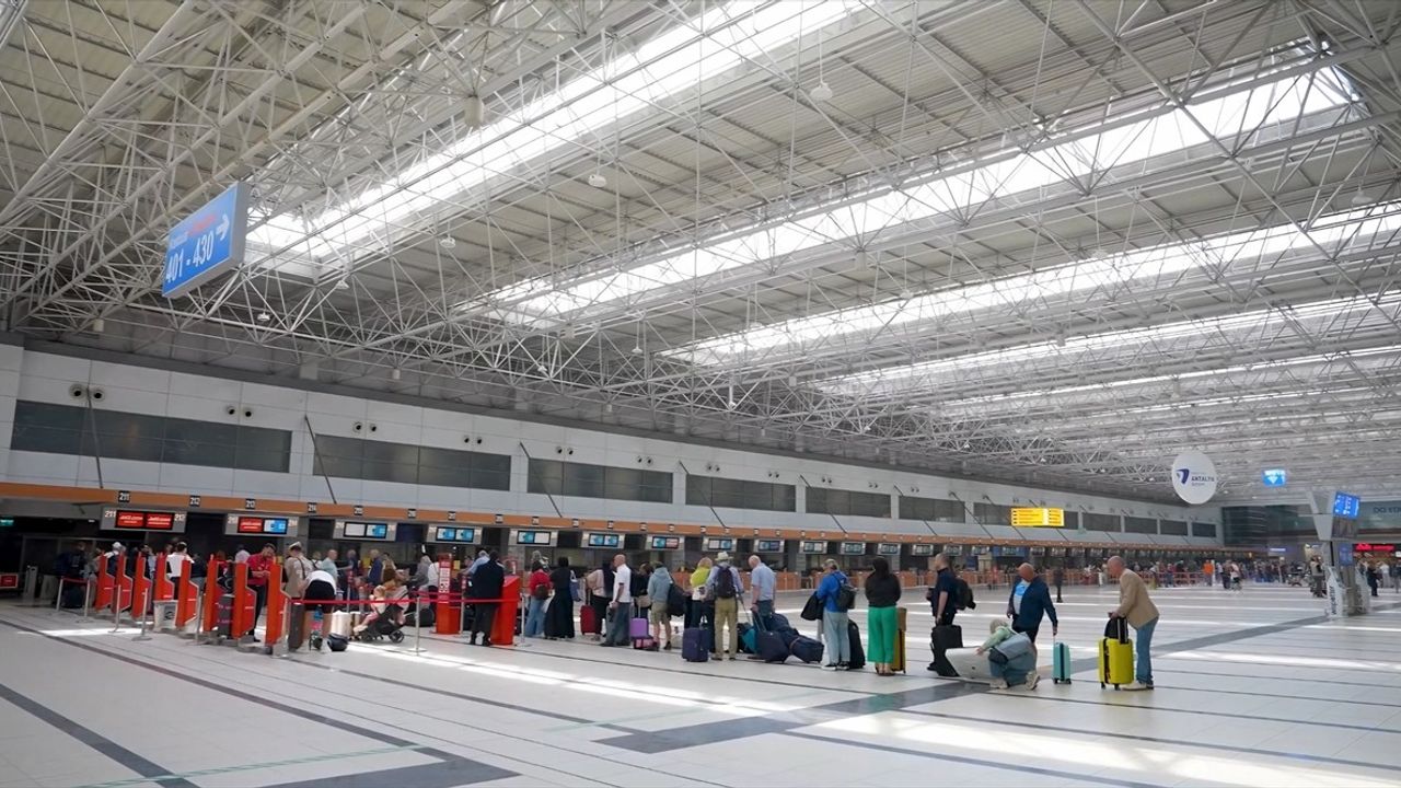 Ramazan Bayramı Tatilinde Havalimanlarında 6,1 Milyon Yolcu Seyahat Etti