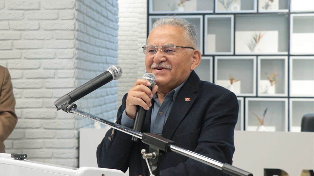 Romatizmal Hastalıklar Yapay Zeka ile Görselleştirildi