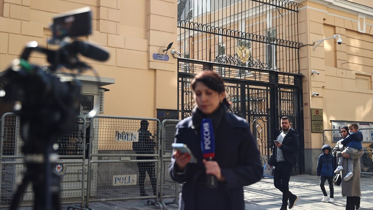 Rusya ve ABD Heyetleri İstanbul'da İkinci Görüşmesini Gerçekleştirdi