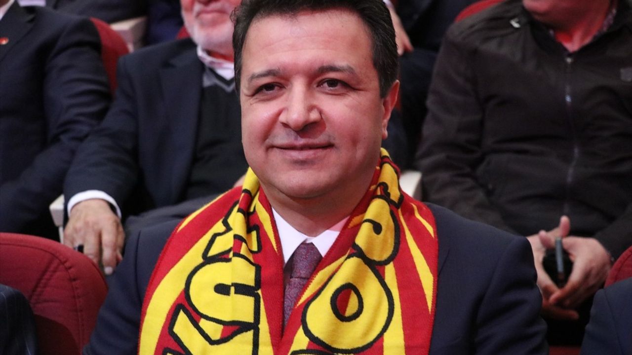 Saadet Partisi Genel Başkanı Mahmut Arıkan, Gazze İçin Dünya'ya Çağrıda Bulundu