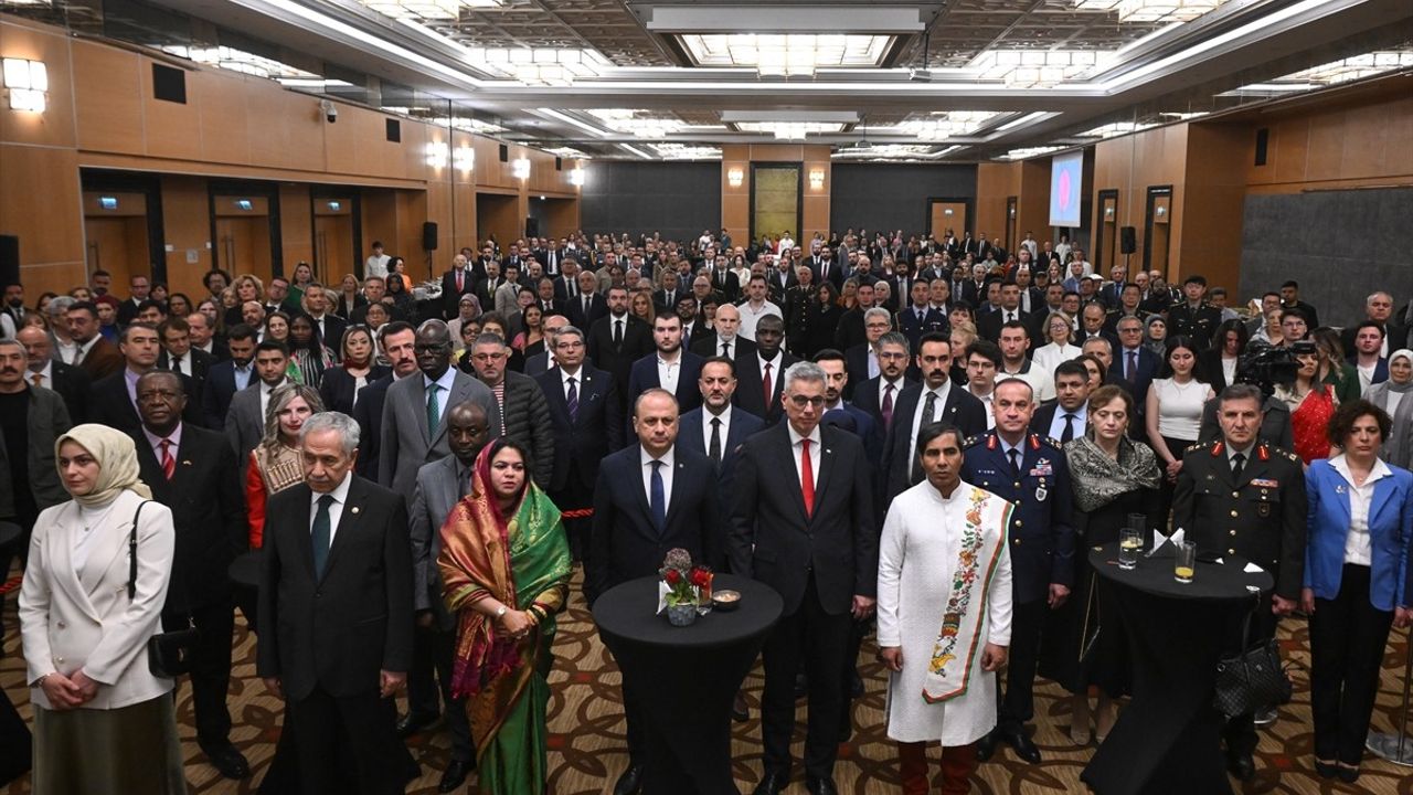 Sağlık Bakanı Memişoğlu, Bangladeş Bağımsızlık Günü'nde Önemli Mesajlar Verdi