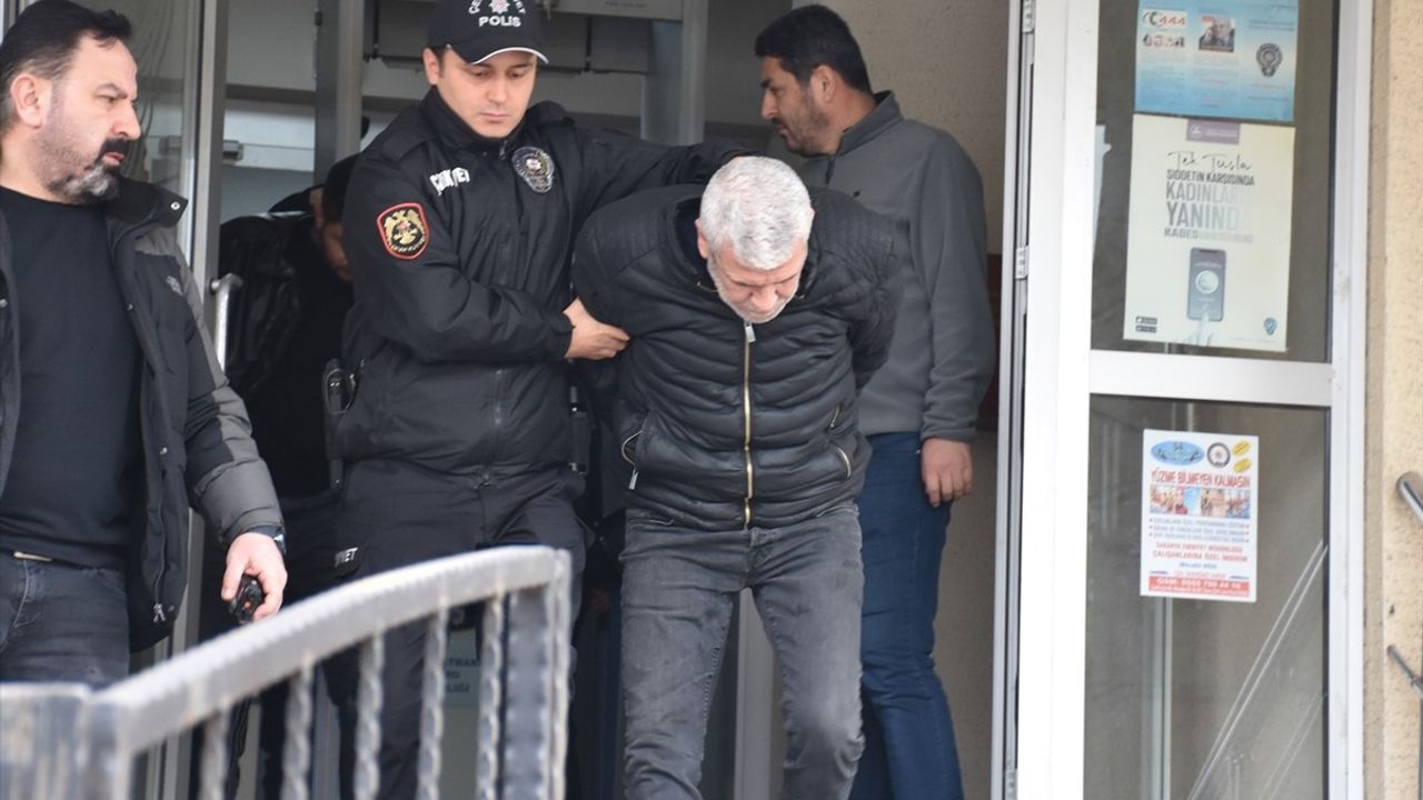 Sakarya'da 5 Kişinin Ölümüne Neden Olan Silahlı Kavga: 3 Zanlı Tutuklandı