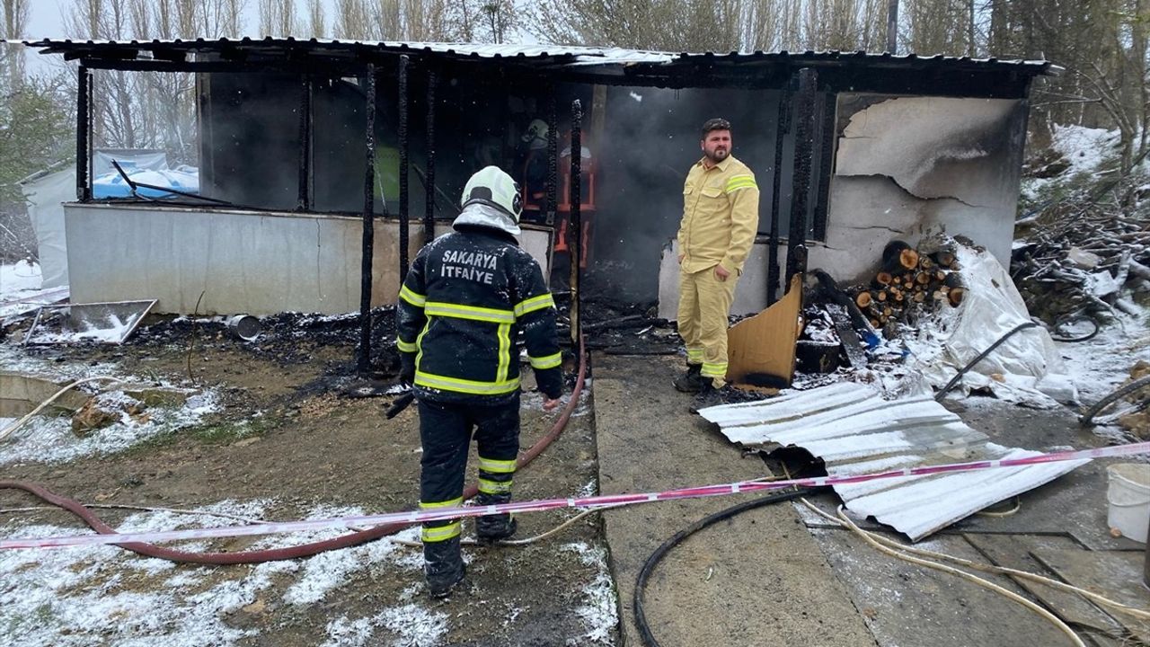 Sakarya'da Trajik Yangın: İki Çocuk Hayatını Kaybetti