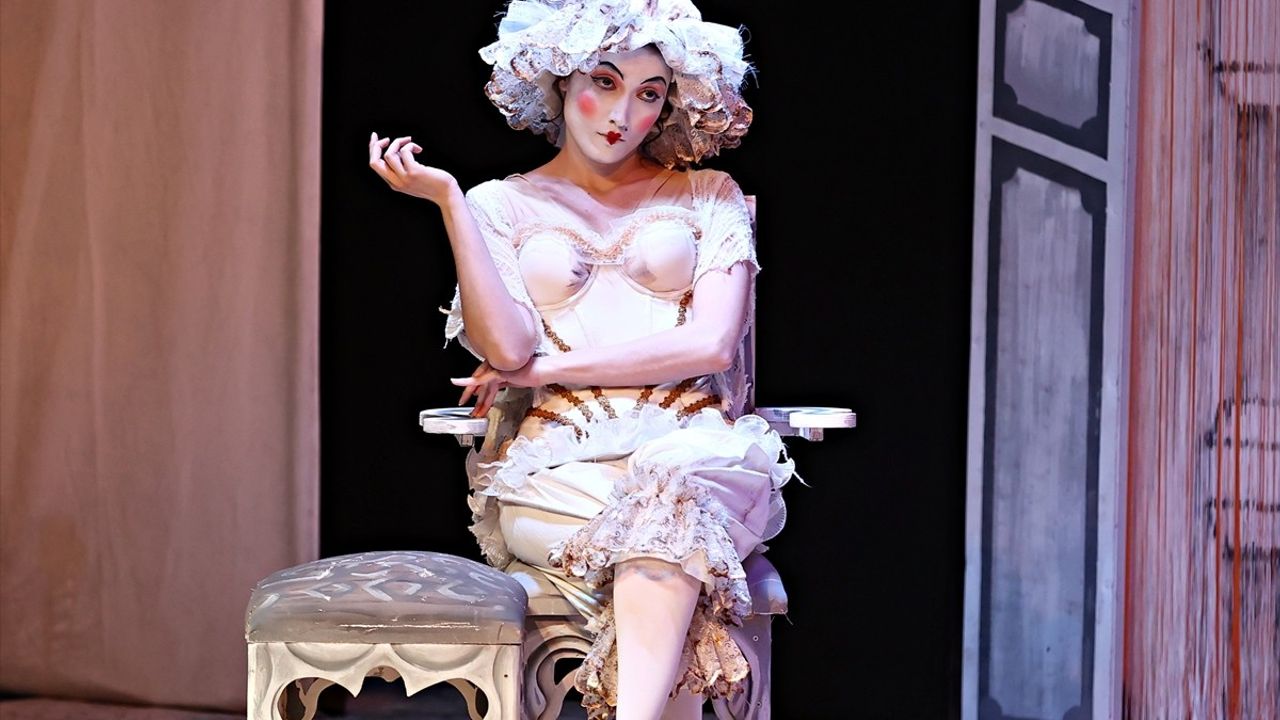 Samsun'da 'Doktor Mucize' Operasının Prömiyeri Gerçekleşti