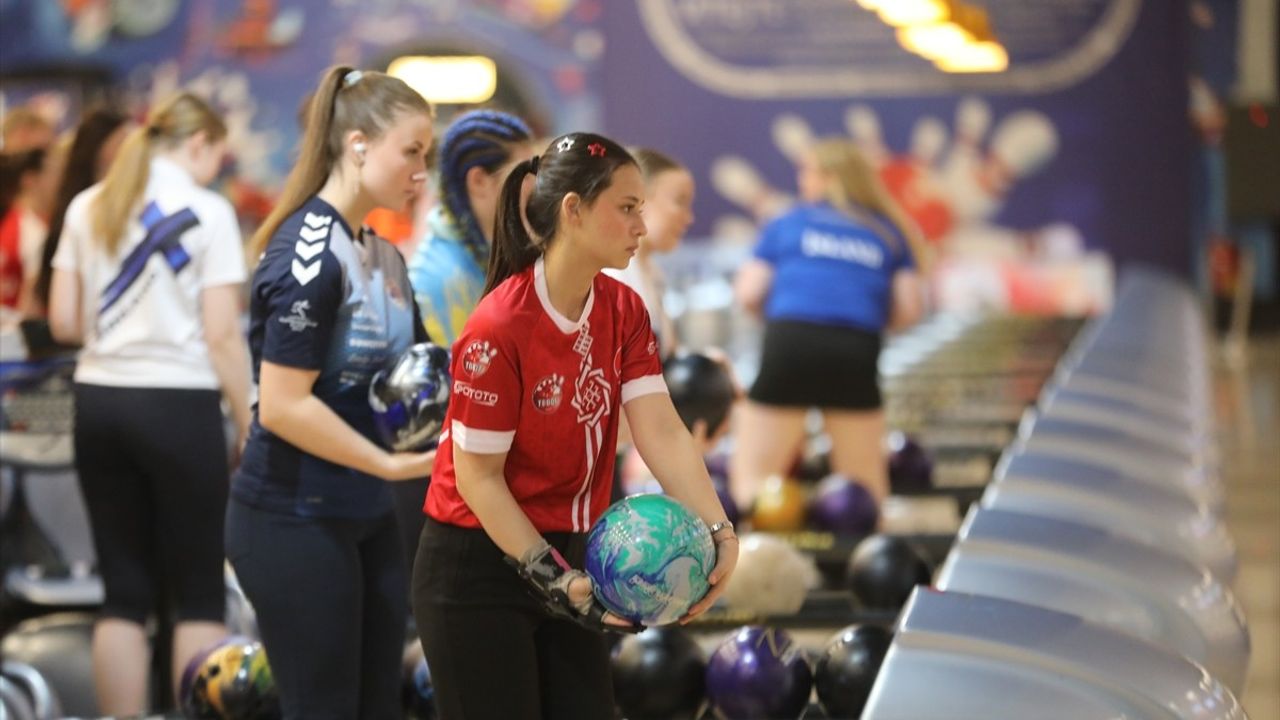Samsun'da Gençler Avrupa Bowling Şampiyonası'nda Kadınlar Finali Gerçekleşti
