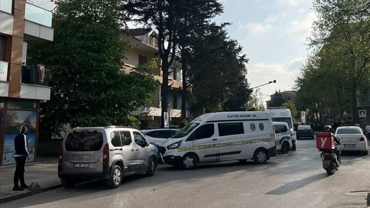 Sancaktepe'de Otomobilde Bir Kişi Ölü Bulundu