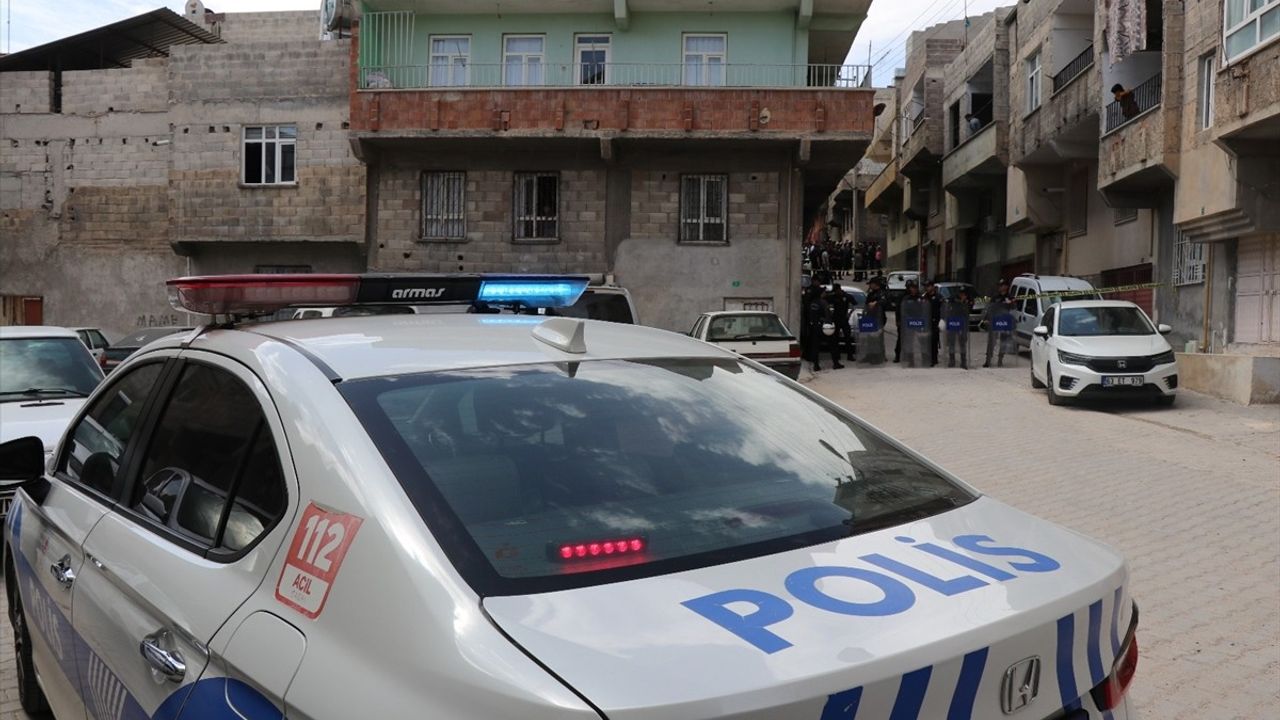 Şanlıurfa'da Komşular Arasında Taşlı Sopalı Kavga: 5 Yaralı