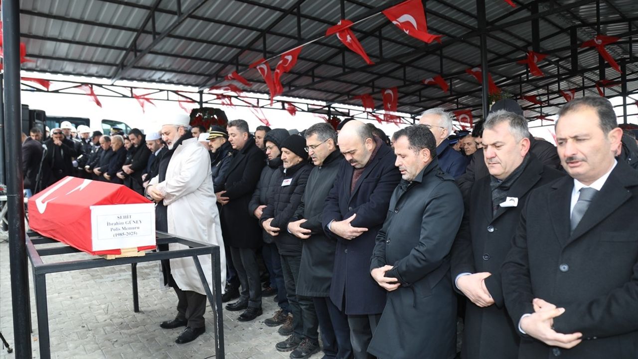 Şehit Polis Memuru İbrahim Güney, Son Yolculuğuna Uğurlandı