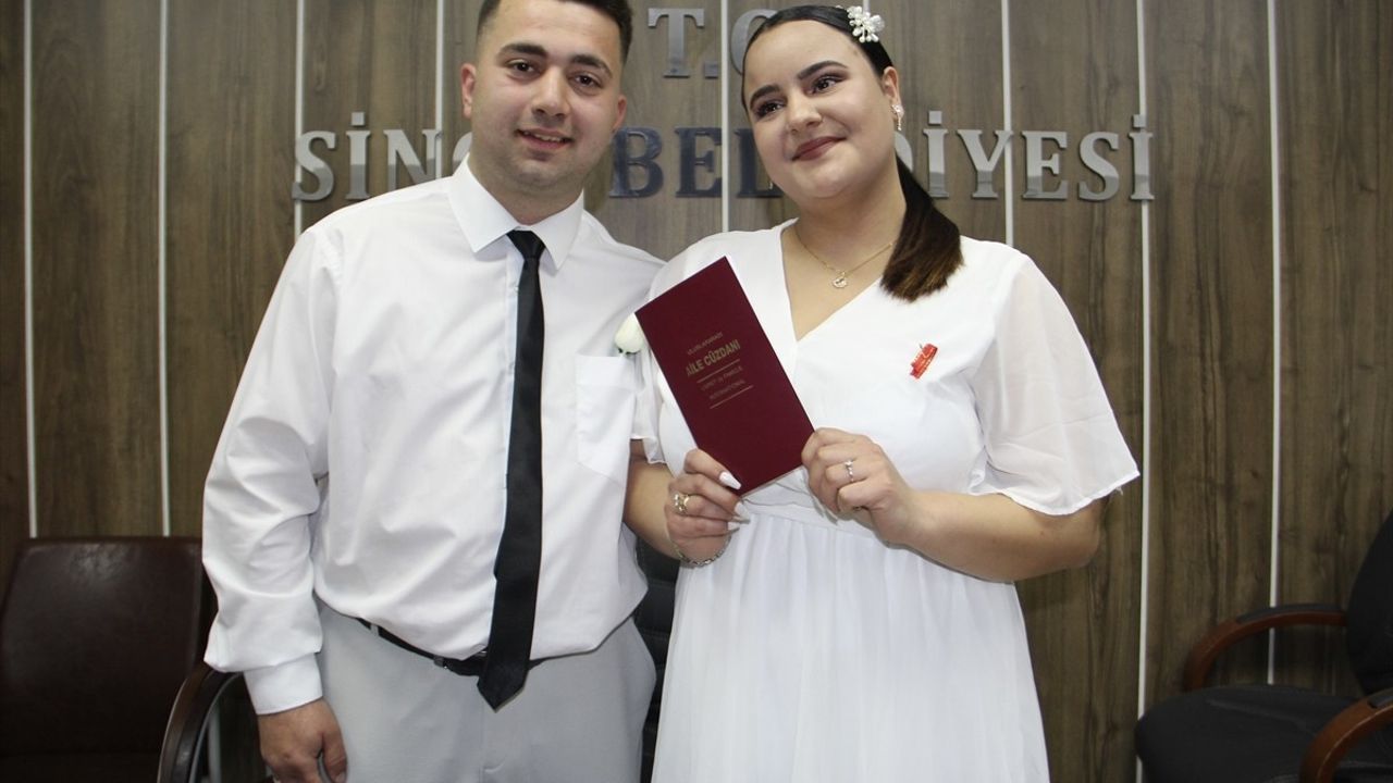 Sinop'ta Genç Çifte Faizsiz Kredi Desteği ile Düğün Sevinci